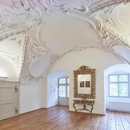 Schloss Weinberg Kefermarkt
