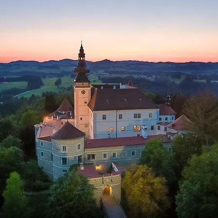 Schloss Weinberg * Kefermarkt