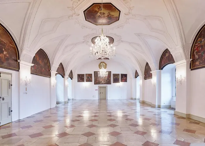 Ξενοδοχείο Schloss Weinberg *