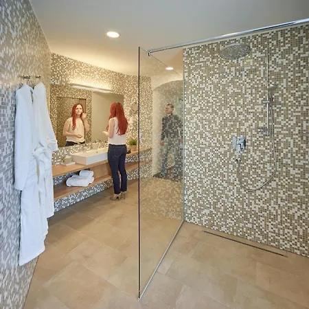 Hotel Schloss Weinberg Kefermarkt