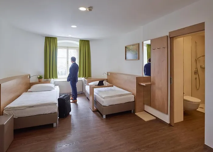 Schloss Weinberg 호텔